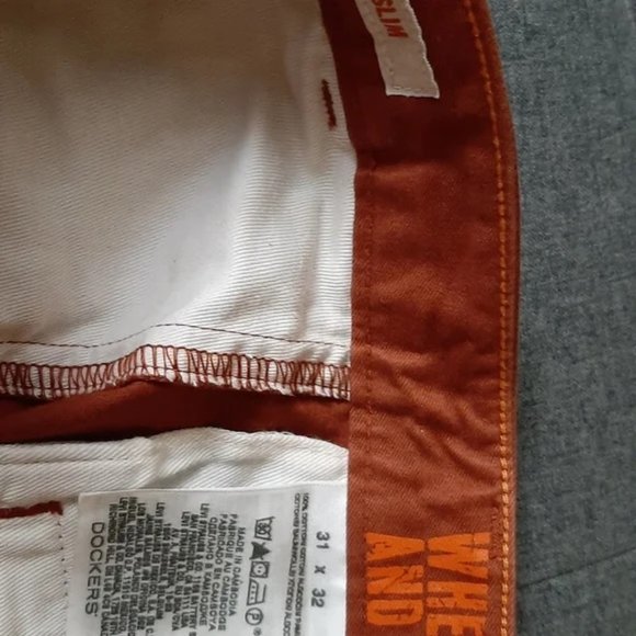 Dockers Alpha Slim Copper Chino - Size 31 / 32 - Picture 2 of 2